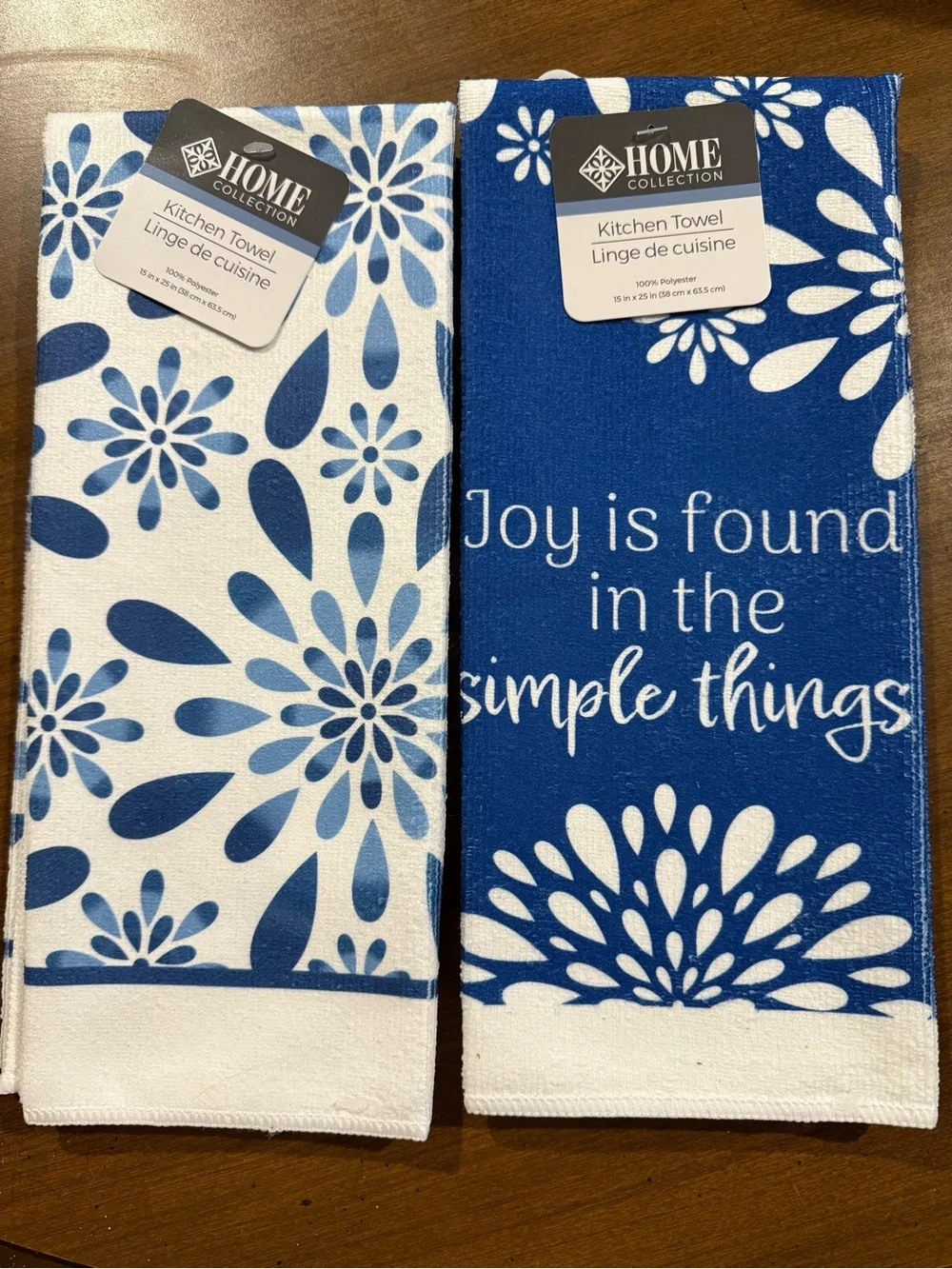 Home Collection Blue and White Floral Kitchen Towel and Potholder Set